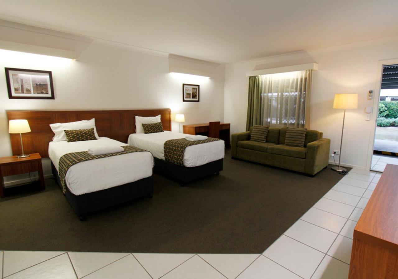 Chinchilla Downtown Motor Inn Dış mekan fotoğraf