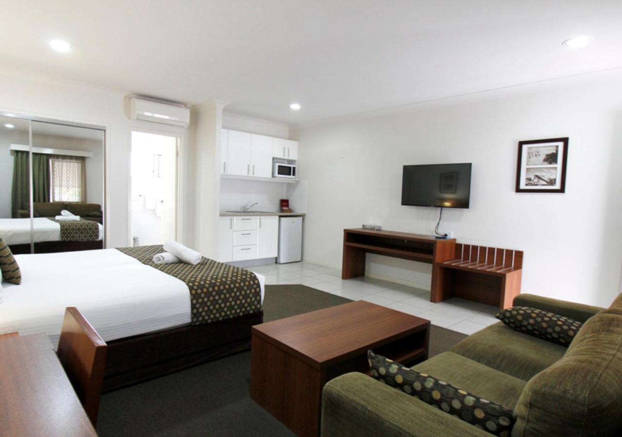 Chinchilla Downtown Motor Inn Dış mekan fotoğraf