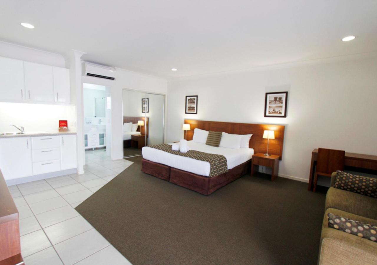 Chinchilla Downtown Motor Inn Dış mekan fotoğraf