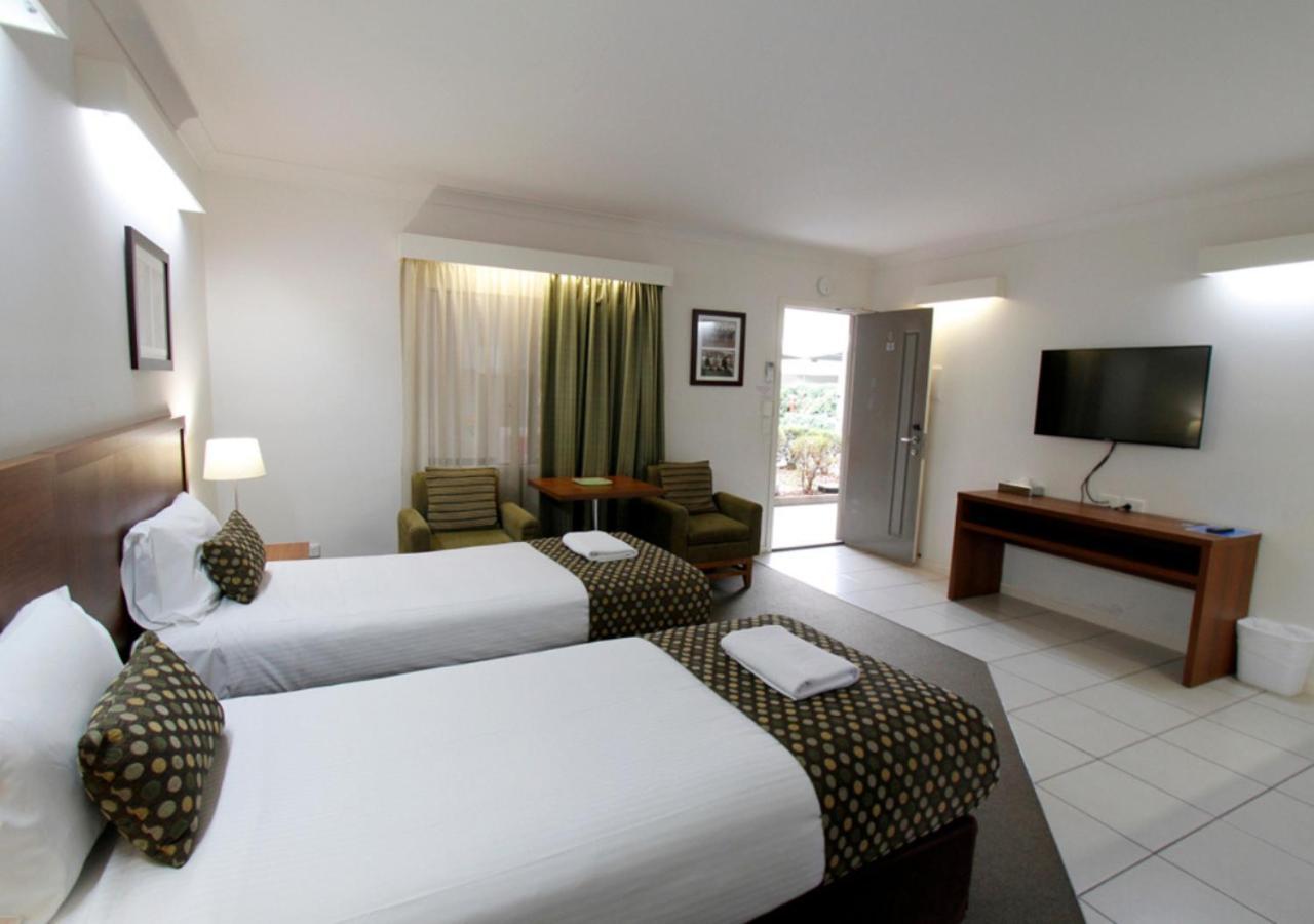 Chinchilla Downtown Motor Inn Dış mekan fotoğraf