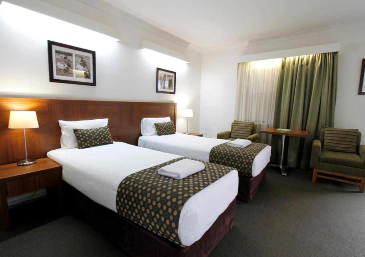 Chinchilla Downtown Motor Inn Dış mekan fotoğraf