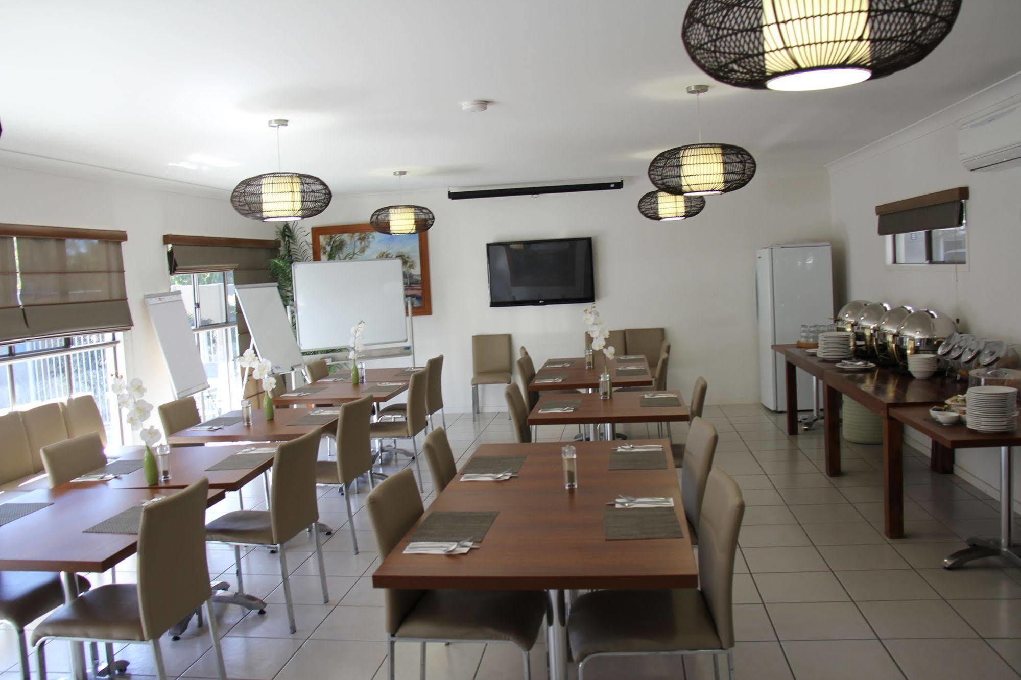 Chinchilla Downtown Motor Inn Dış mekan fotoğraf
